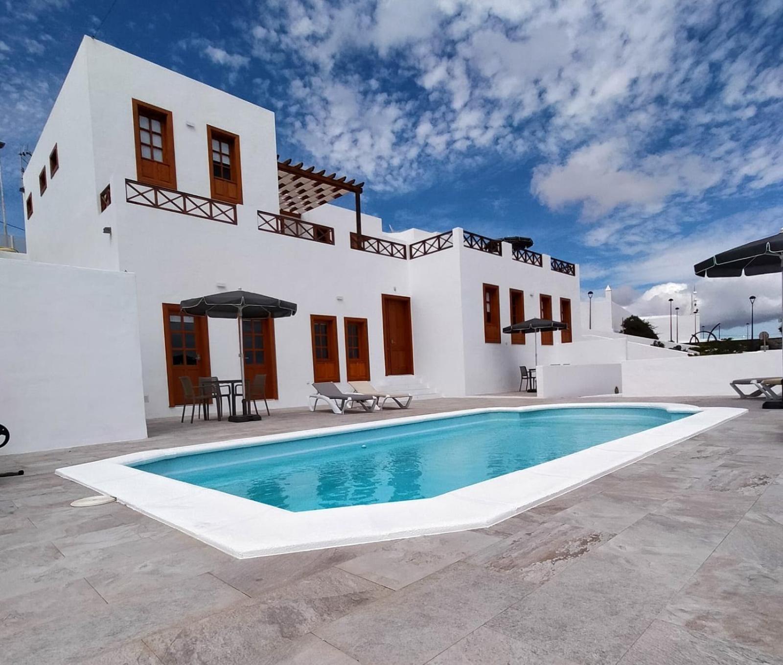 Villa Livia Tías Buitenkant foto